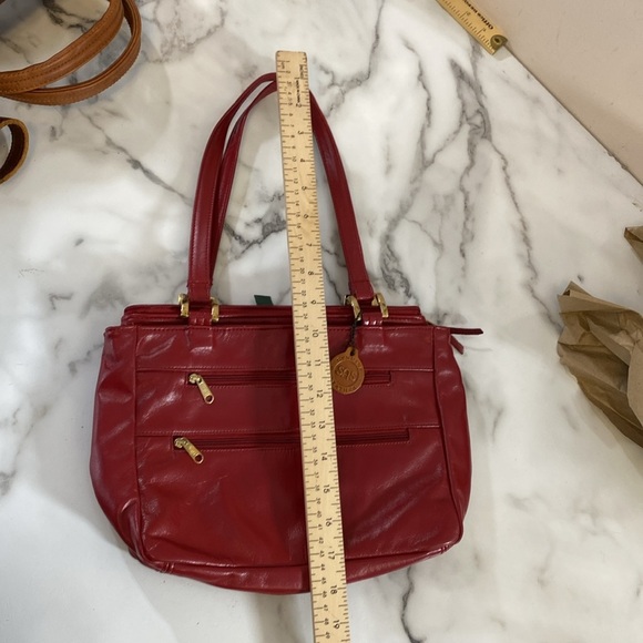 Vintage SAS Purse Shoulder Handbag Womens OS Red Genuine Leather Zip Pockets - Picture 11 of 11